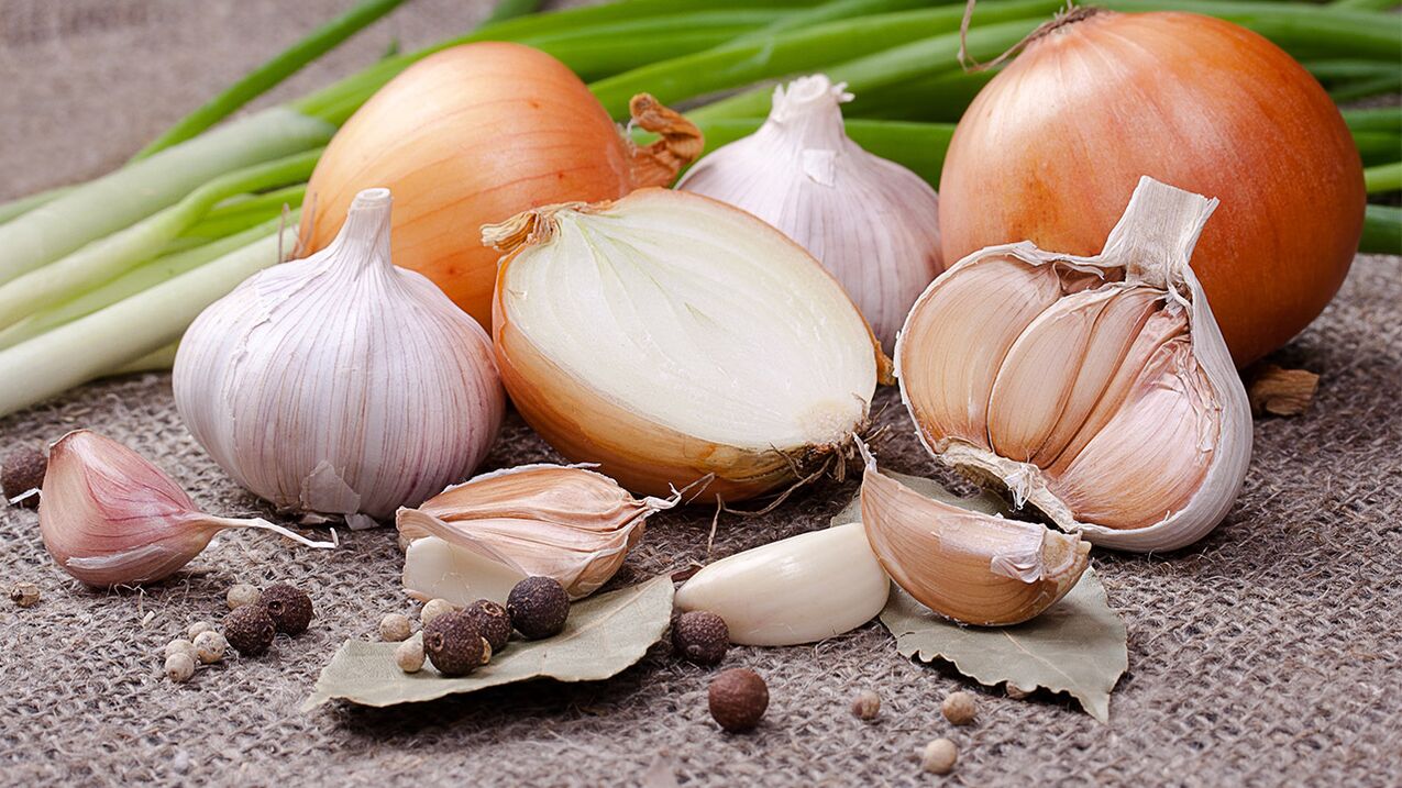 Aglio e cipolle per curare i vermi